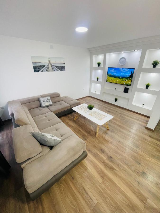 Muki Apartments Surčin Extérieur photo