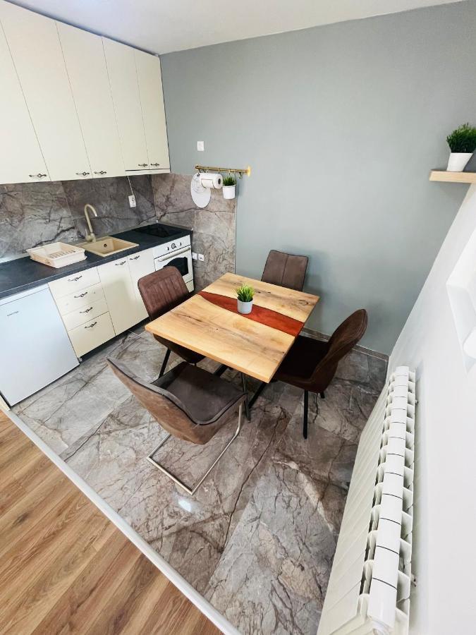 Muki Apartments Surčin Extérieur photo
